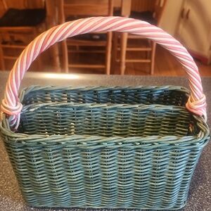 Vintage Wicker Napkin/Utensil Or Plate Holder Christmas Colors